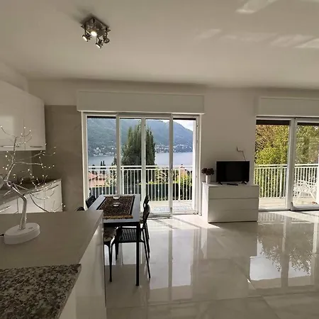 Luxury Sole Moltrasio