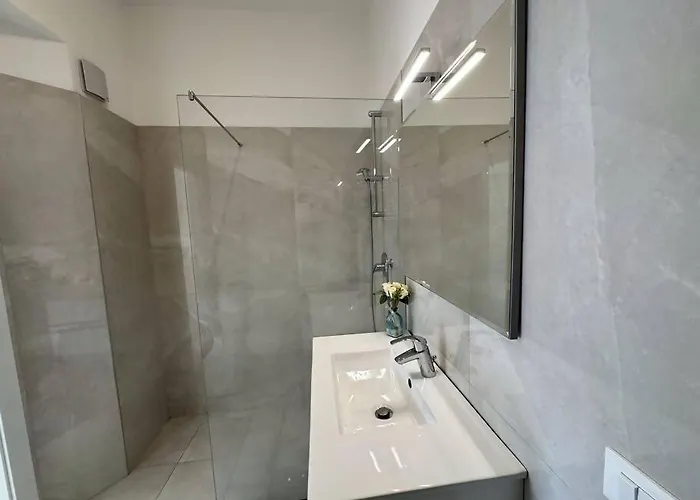 Luxury Sole Apartament Moltrasio